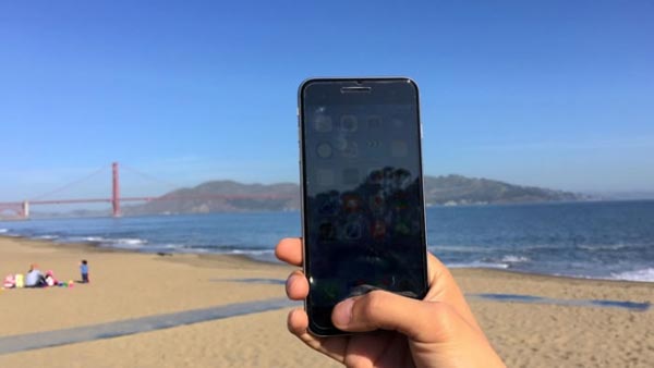 Halo Back: η προστασία οθόνης που προσθέτει το back button στα iPhone 6