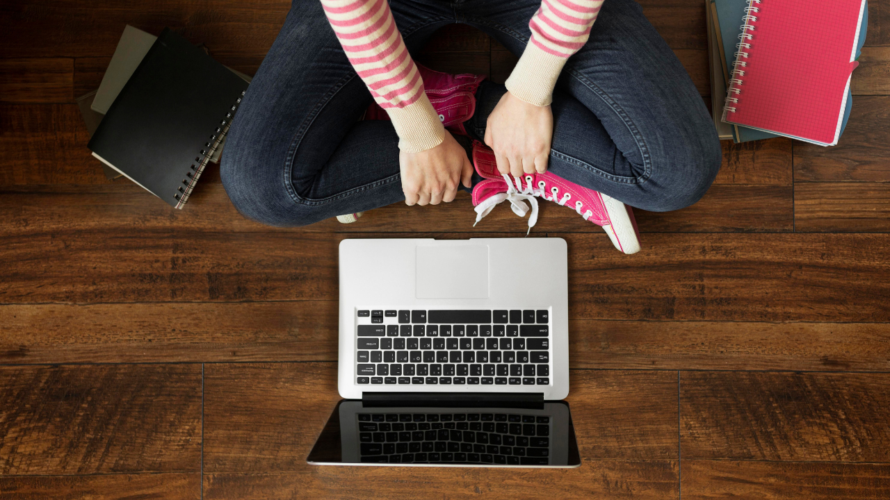 Back-to-school miniguide: Πως να προετοιμάσεις το laptop σου για τη σχολή ή το σχολείο